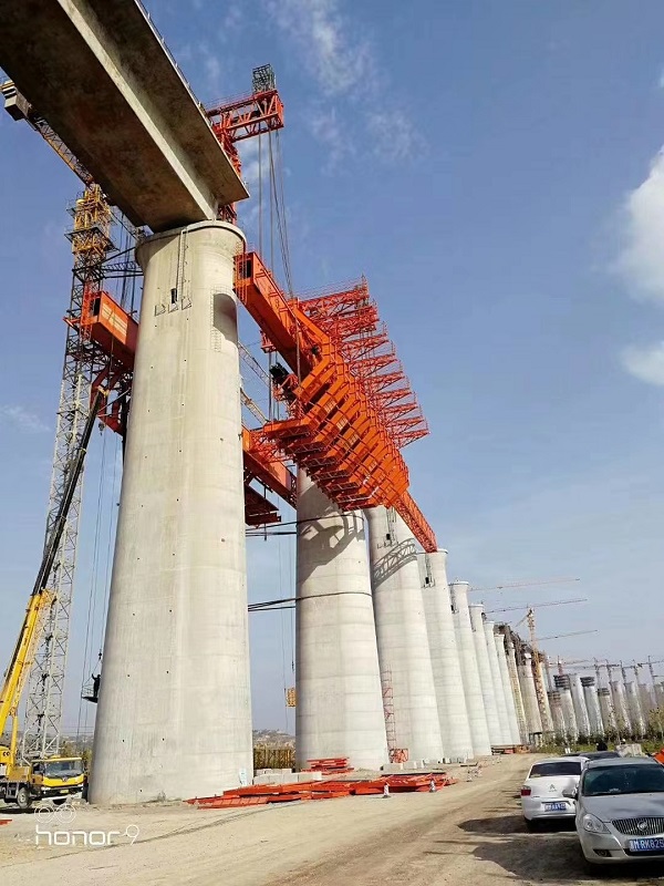 甘肃嘉峪关单梁式架桥机厂家 单梁式架桥机与运梁车协同作业的流程逻辑及工程实践